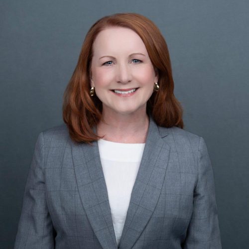 Jennifer Warren headshot sm